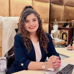 DR. MONICA KAPOOR